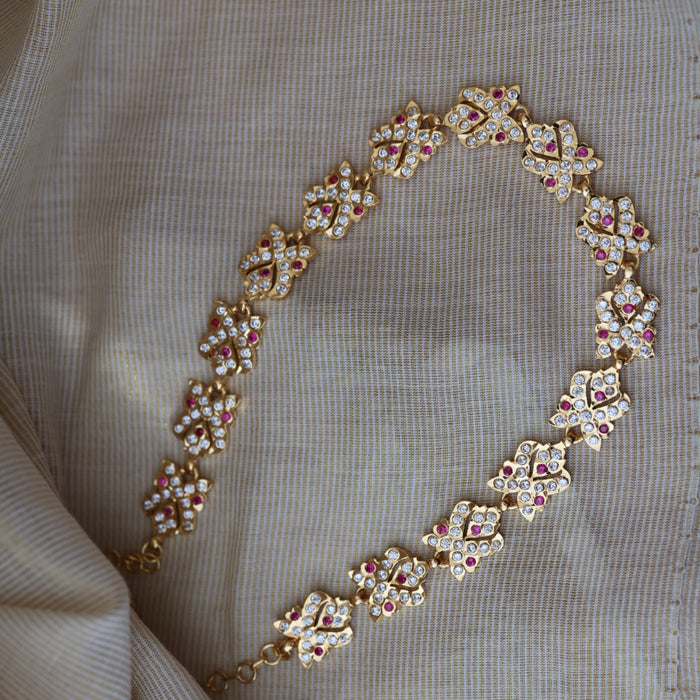 Heritage gold plated ruby white stone short necklace H83894