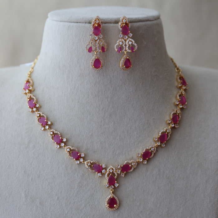 Heritage gold plated ruby white stone short necklace with earrings H389
