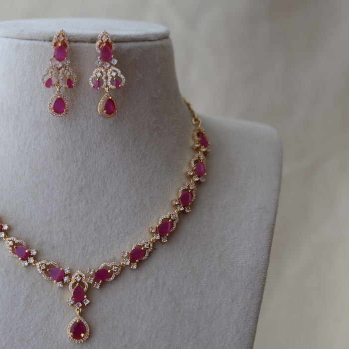 Heritage gold plated ruby white stone short necklace with earrings H389