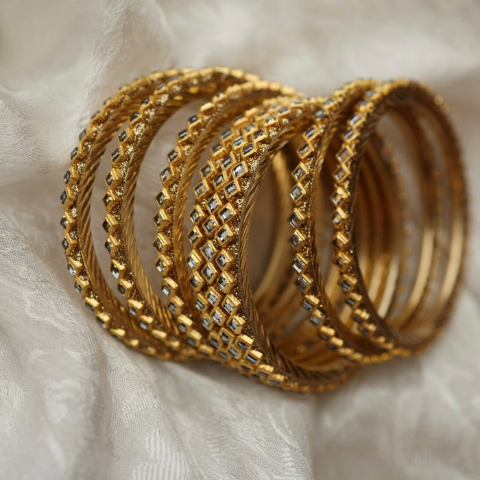 Antique bangle - open type- one size  5672