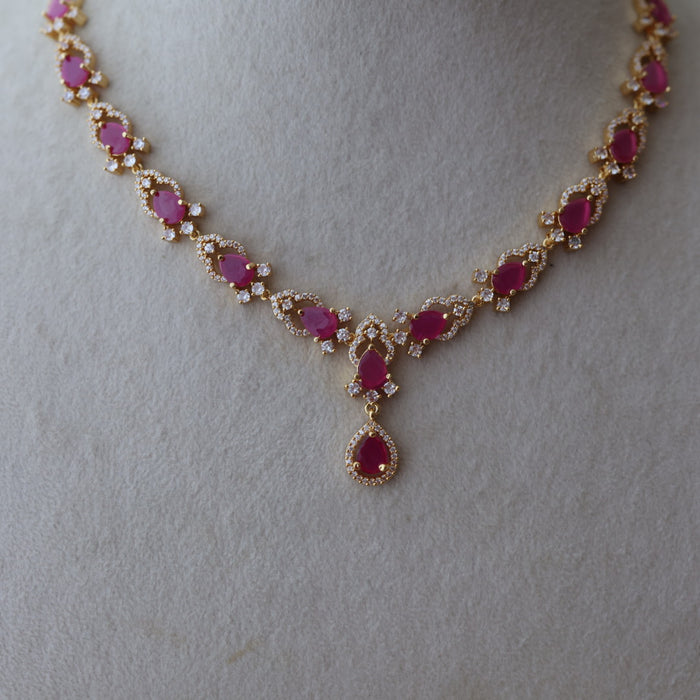 Heritage gold plated ruby white stone short necklace with earrings H389