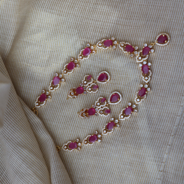 Heritage gold plated ruby white stone short necklace with earrings H389