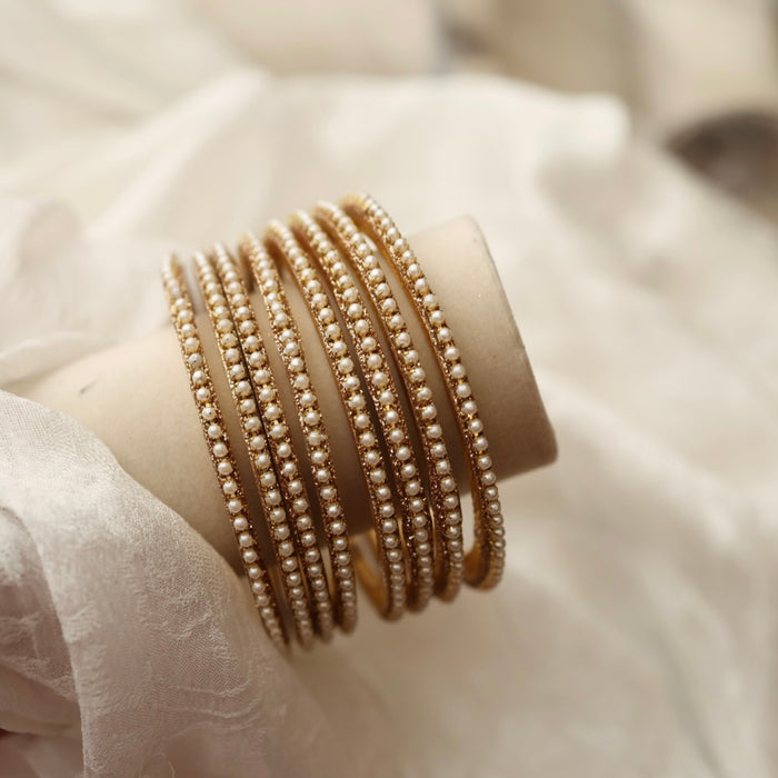 Antique bangle - open type- one size  5674