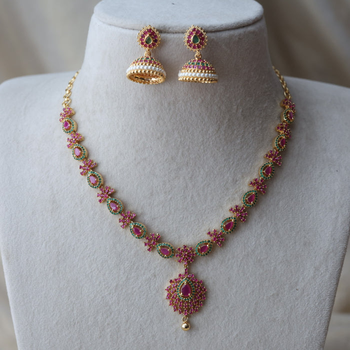 Heritage gold plated ruby green stone short necklace H1101