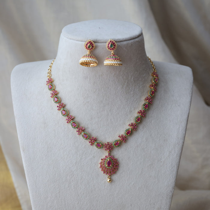 Heritage gold plated ruby green stone short necklace H1101