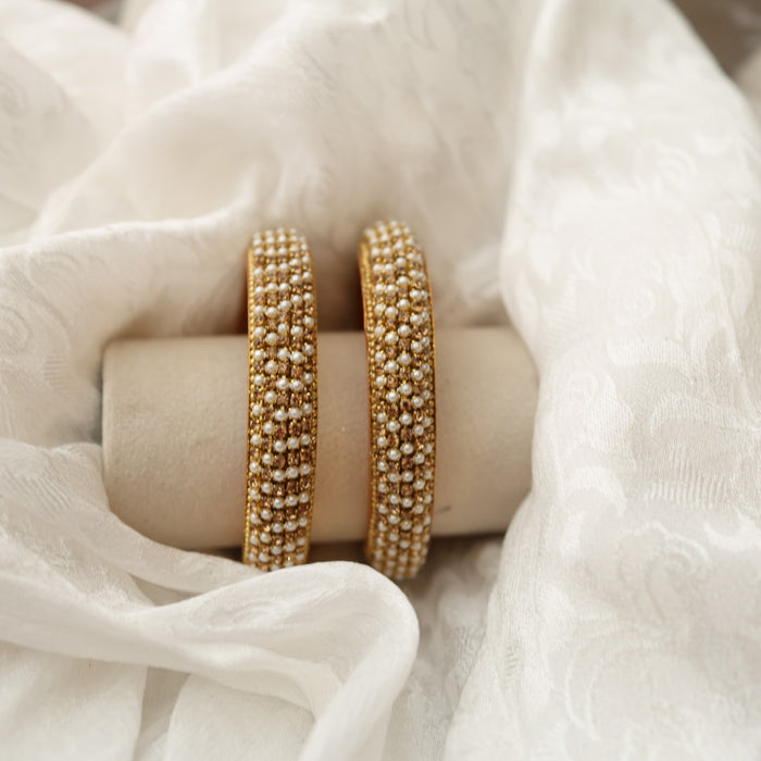 Antique bangle - open type- one size  5676
