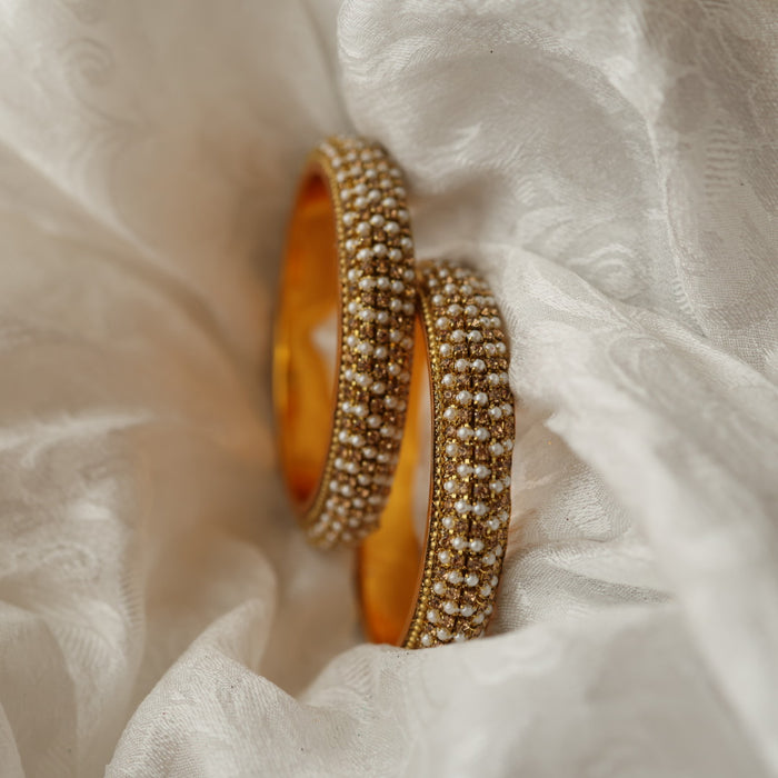 Antique bangle - open type- one size  5676