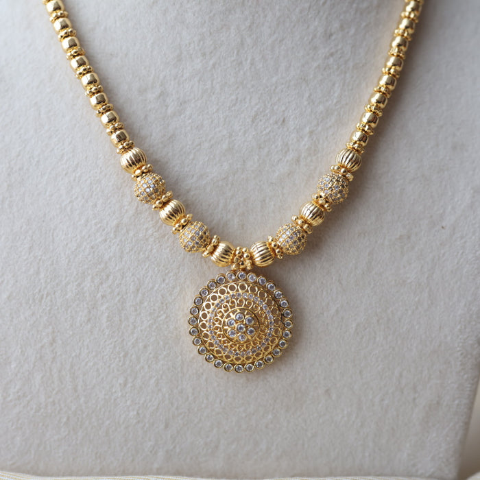 Heritage gold plated white stone short necklace with earrings H678
