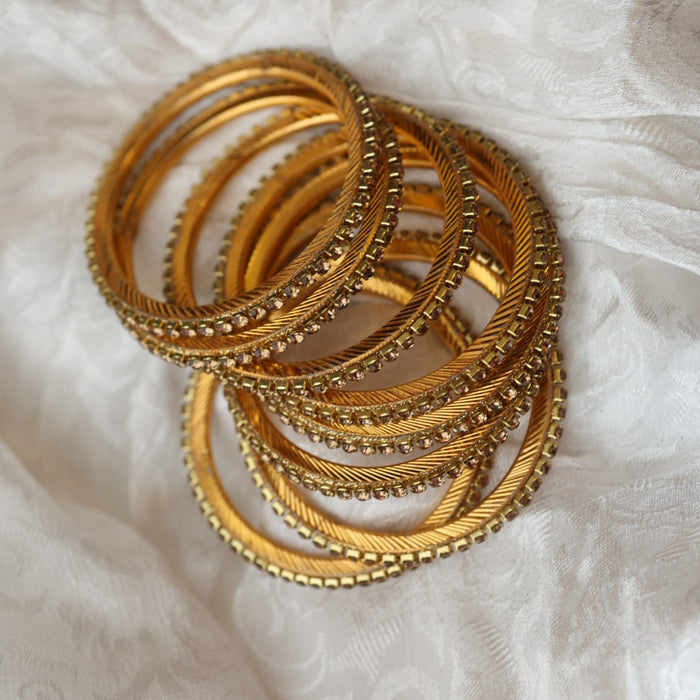 Antique bangle - open type- one size  5677