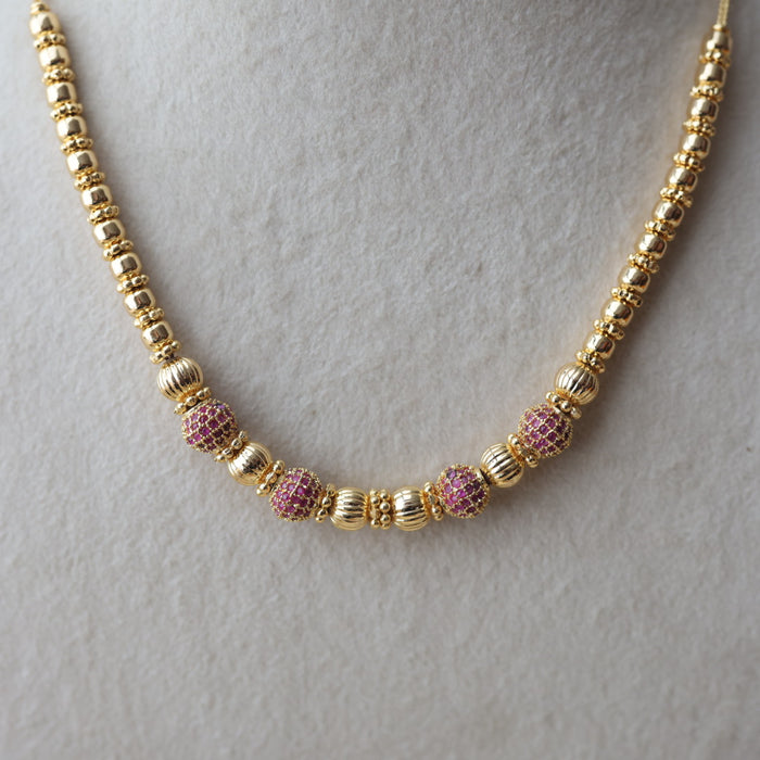 Heritage gold plated ruby stone short necklace H322