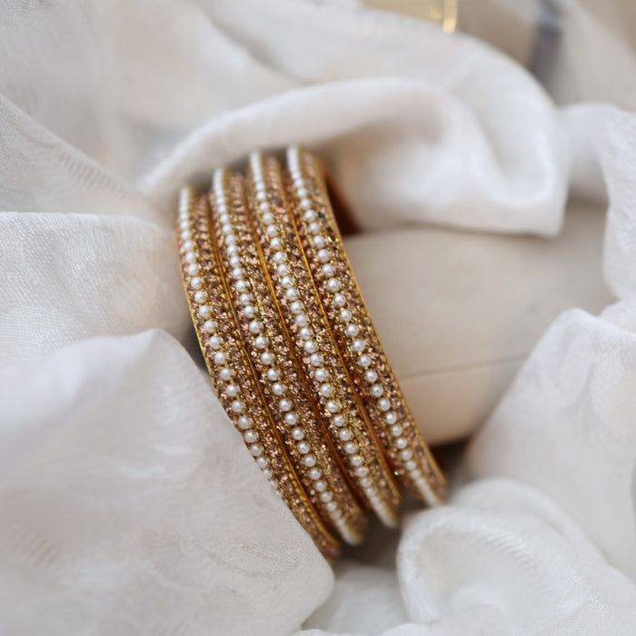 Antique bangle - open type- one size  56779
