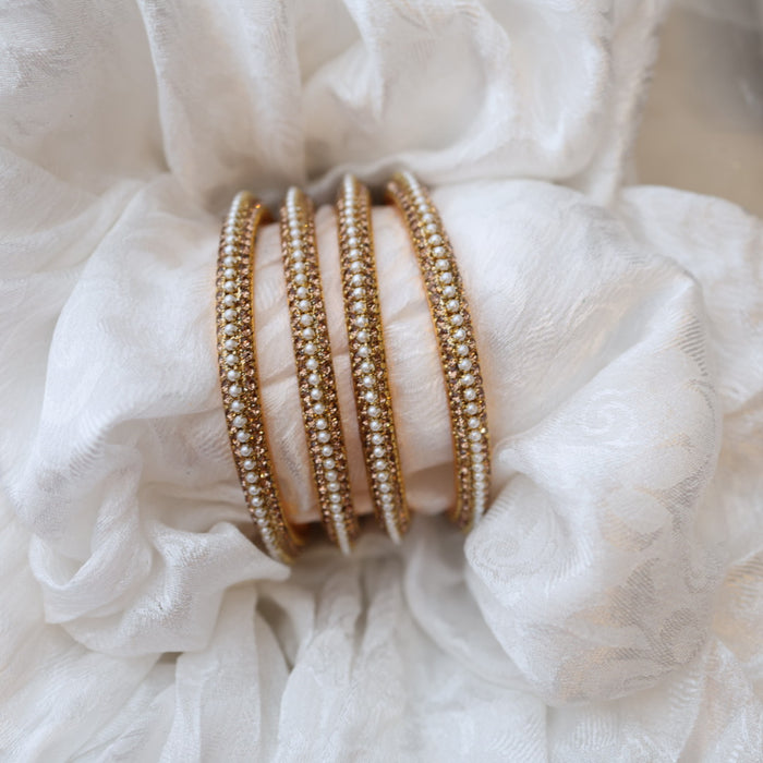 Antique bangle - open type- one size  56779