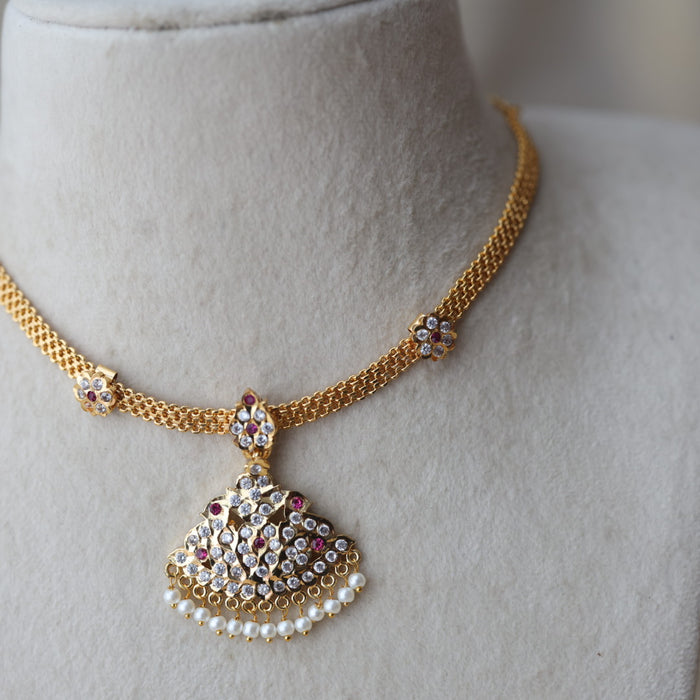 Heritage gold plated ruby white stone short necklace H112