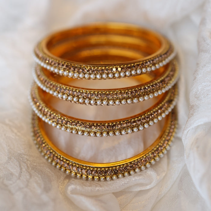 Antique bangle - open type- one size  56779