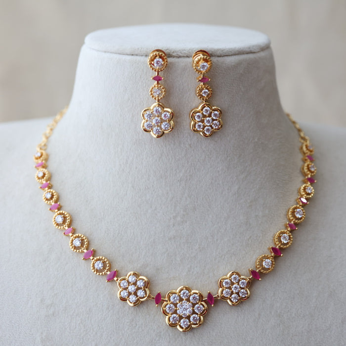 Heritage gold plated ruby white stone short necklace with earrings H27933