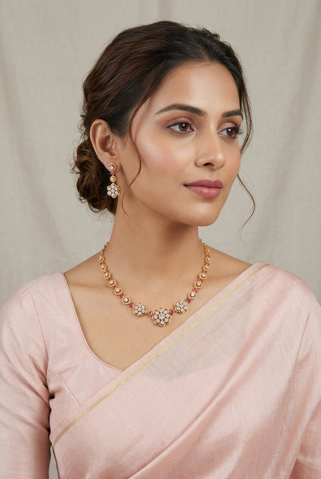Heritage gold plated ruby white stone short necklace with earrings H27933