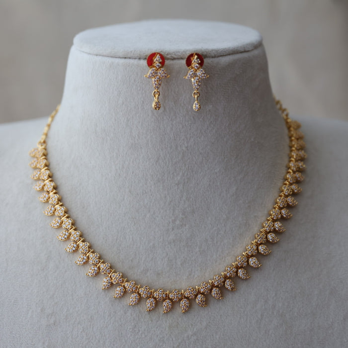 Heritage gold plated white stone mango short necklace with earrings H7393