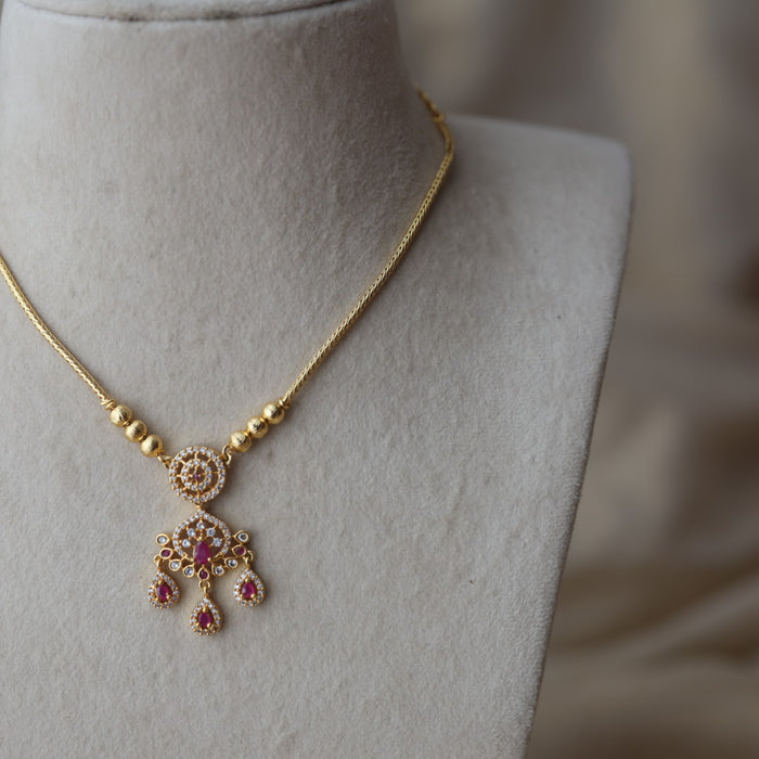 Heritage gold plated ruby white short necklace H0257
