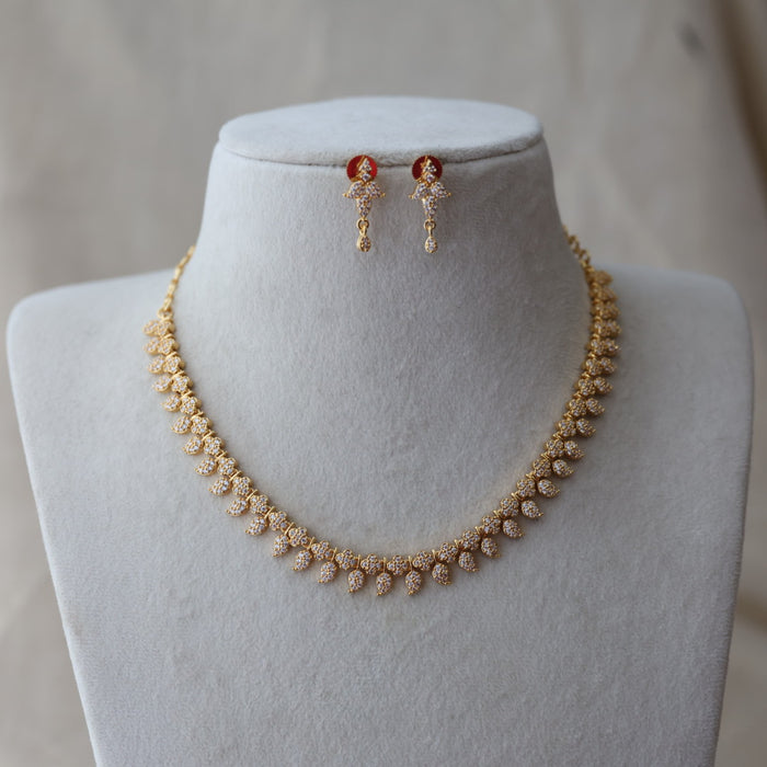 Heritage gold plated white stone mango short necklace with earrings H7393