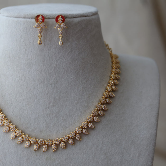 Heritage gold plated white stone mango short necklace with earrings H7393