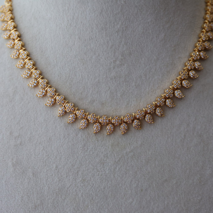 Heritage gold plated white stone mango short necklace with earrings H7393
