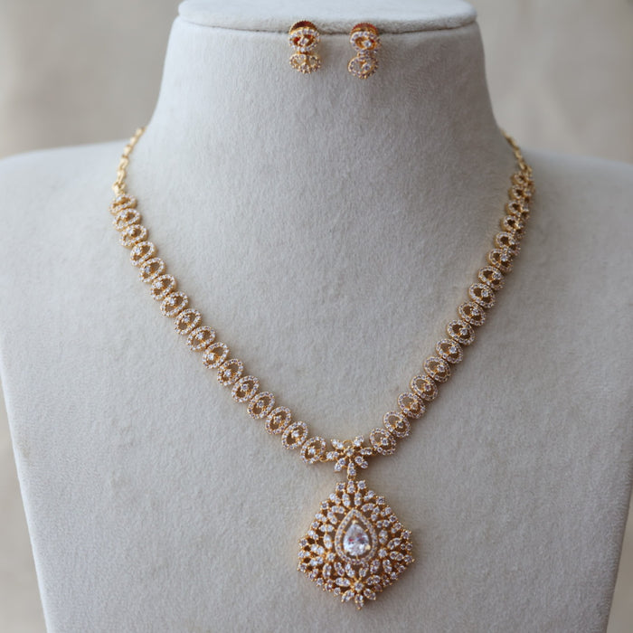 Heritage gold plated white stone short necklace with earrings H27827