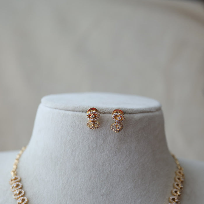 Heritage gold plated white stone short necklace with earrings H27827
