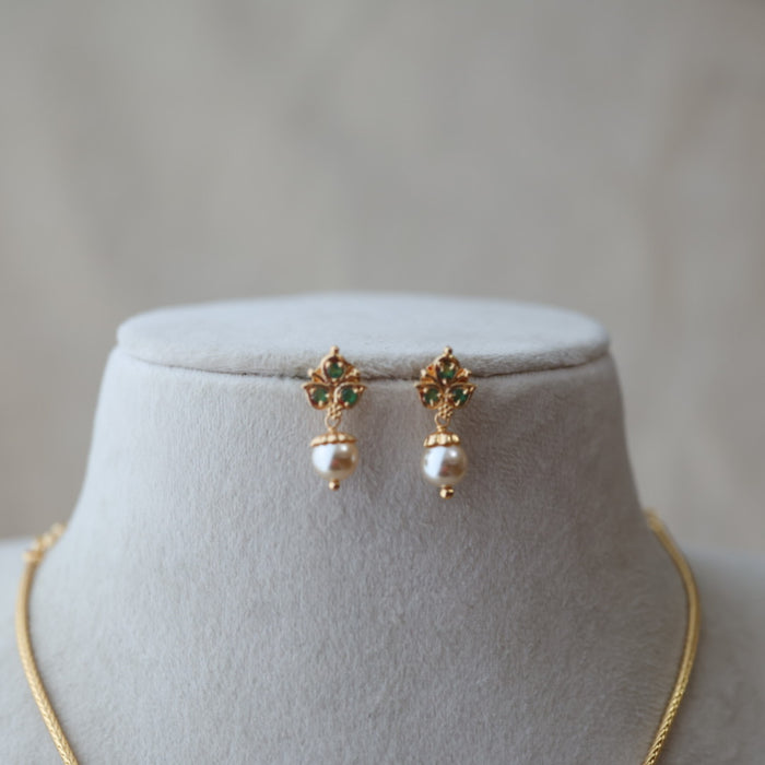 Heritage gold plated green stone short necklace with earrings H6823