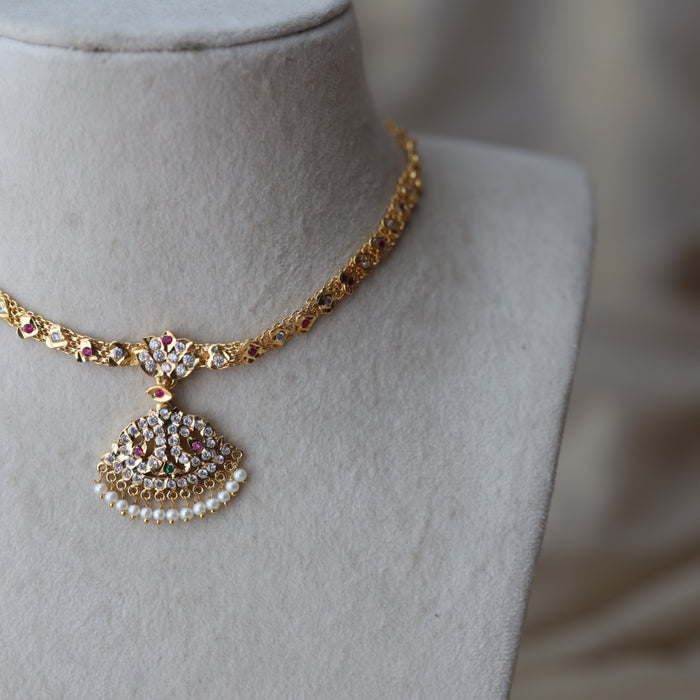 Heritage gold plated ruby white short necklace H0290