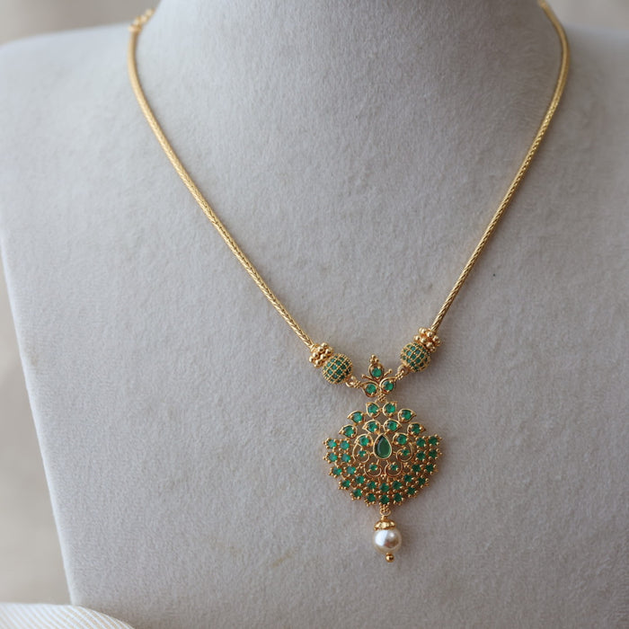 Heritage gold plated green stone short necklace with earrings H6823