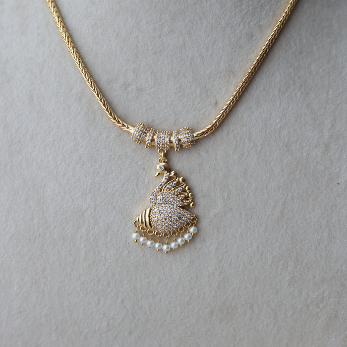 Heritage gold plated white stone short necklace H2097