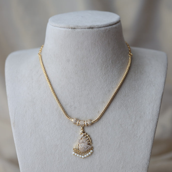 Heritage gold plated white stone short necklace H2097