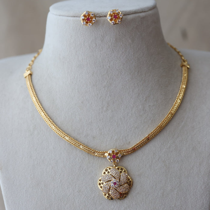 Heritage gold plated ruby white stone short necklace with earrings H7933
