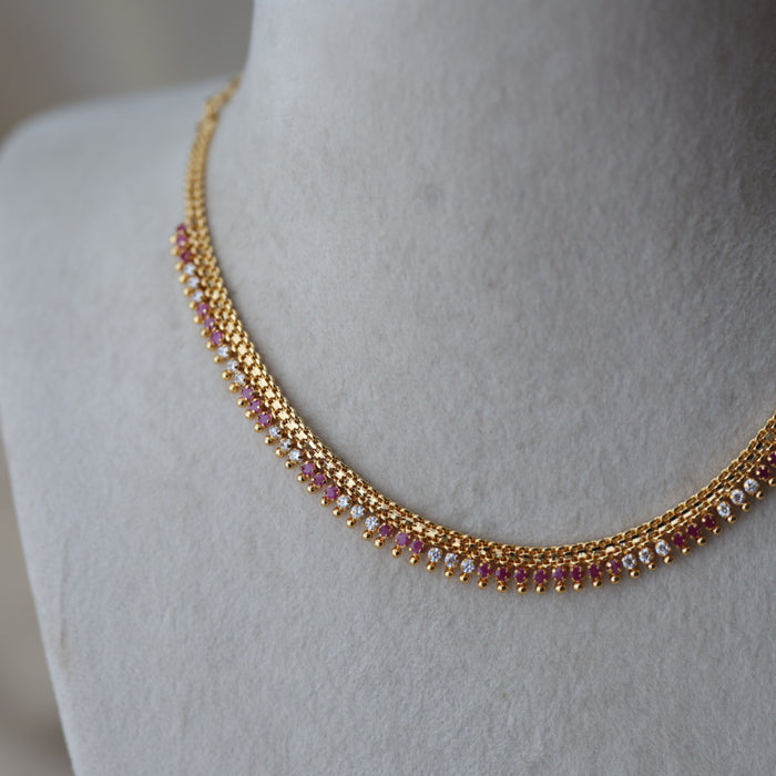 Heritage gold plated ruby white stone short necklace H993