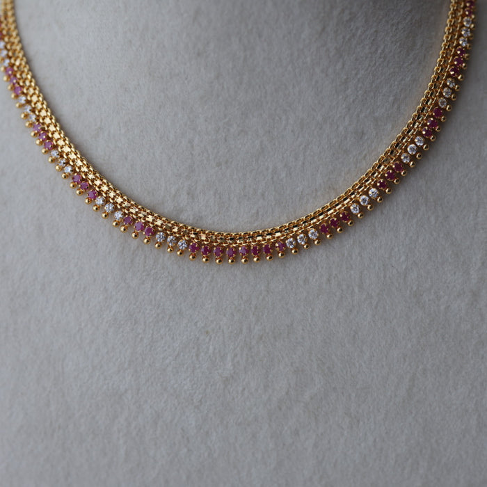 Heritage gold plated ruby white stone short necklace H993