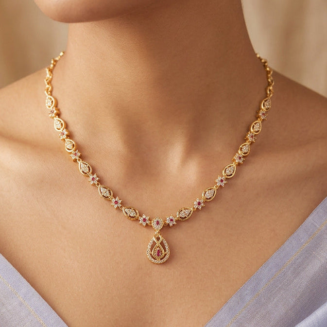 Heritage gold plated ruby white stone short necklace H17393