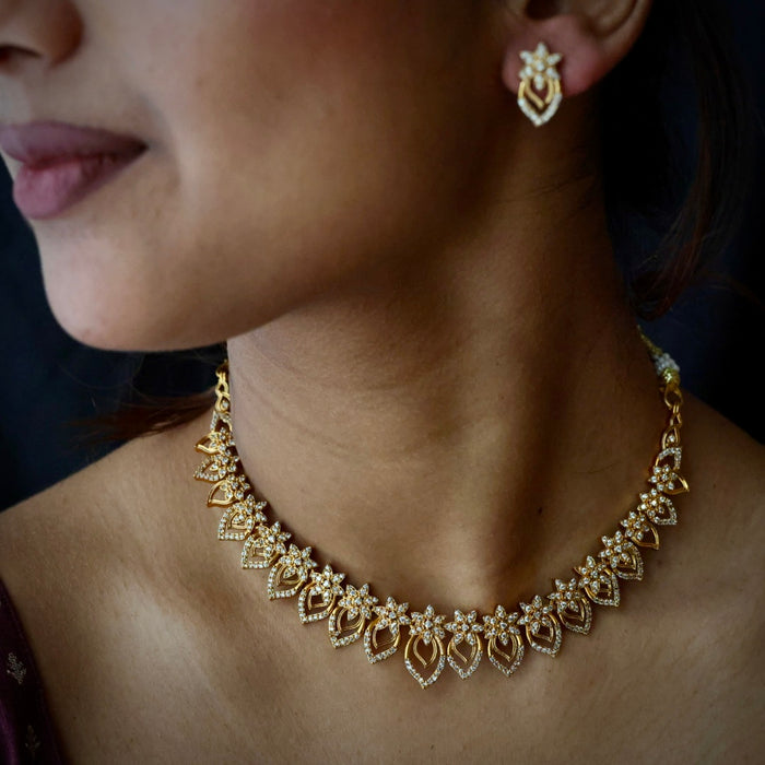 Antique white stone mango short necklace with earrings TTS4532