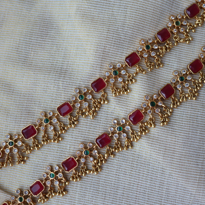 Antique gold traditional ruby white stone anklet HAN00324