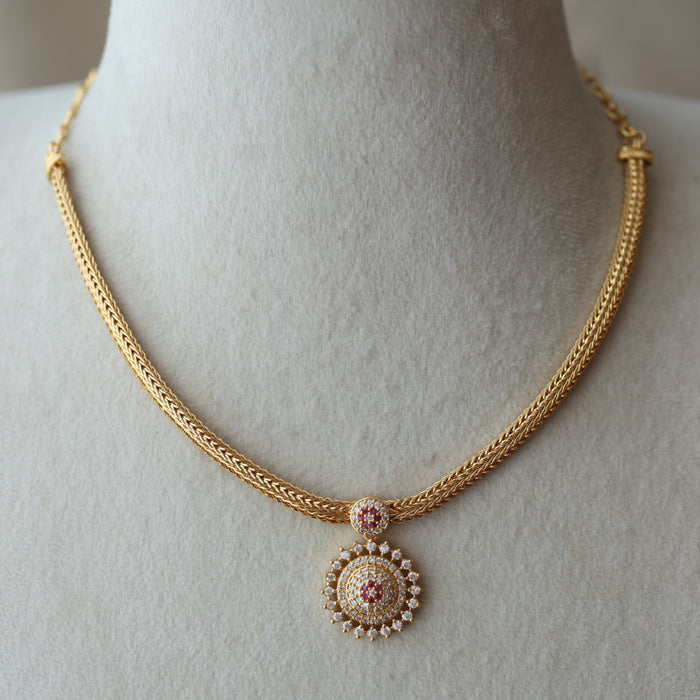Heritage simple design short necklace H33344