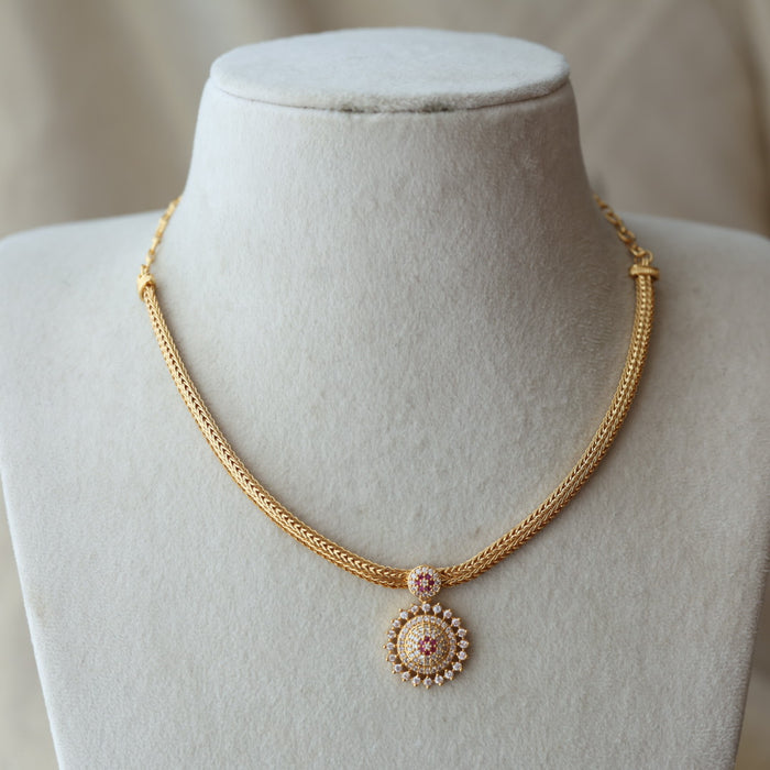 Heritage simple design short necklace H33344