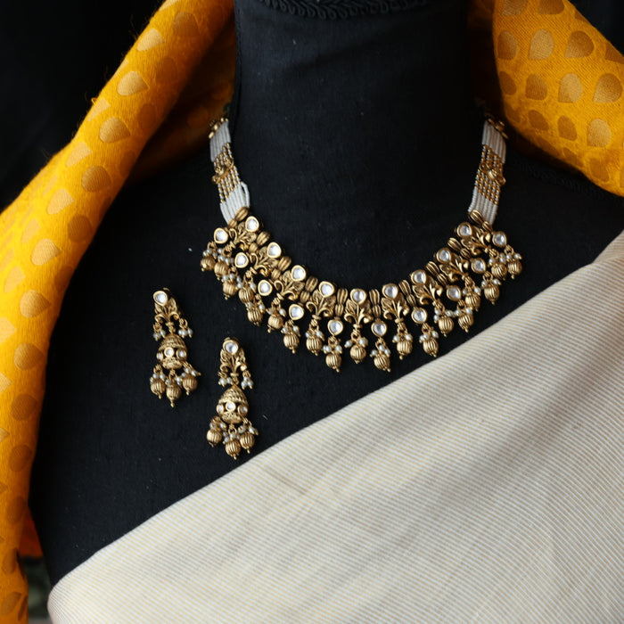 Antique white stone short necklace with earrings SS11350
