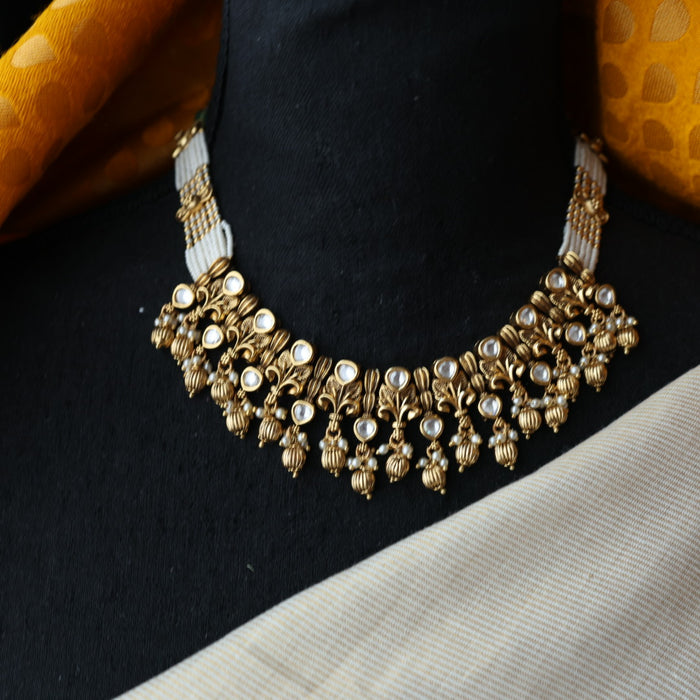 Antique white stone short necklace with earrings SS11350