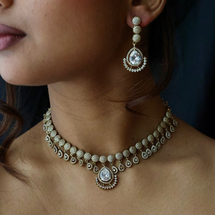 Victorian white stone short necklace with earrings V1056