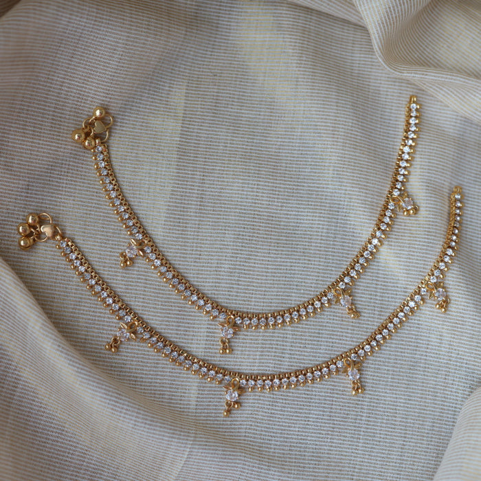 Heritage gold traditional simple white stone anklet HAN39112