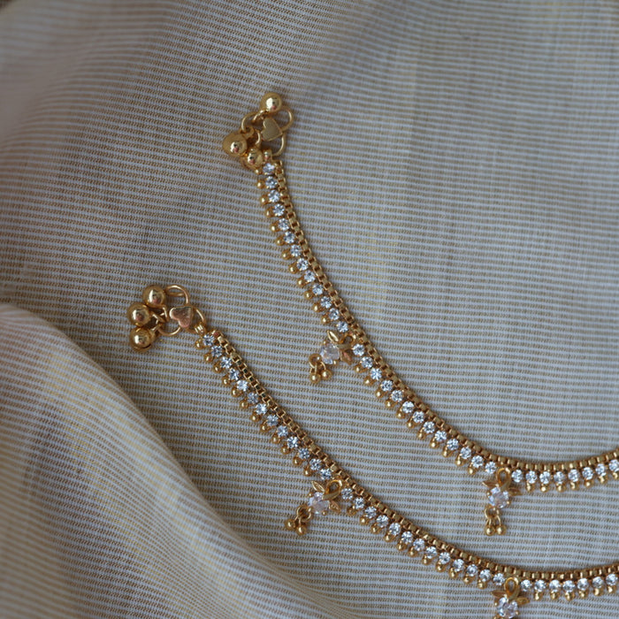 Heritage gold traditional simple white stone anklet HAN39112