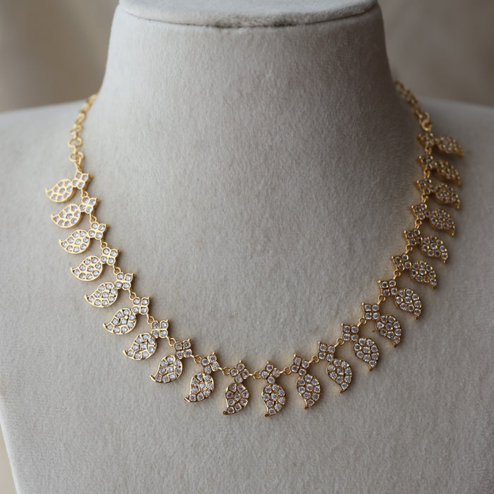 Heritage gold plated white stone mango design short necklace H754