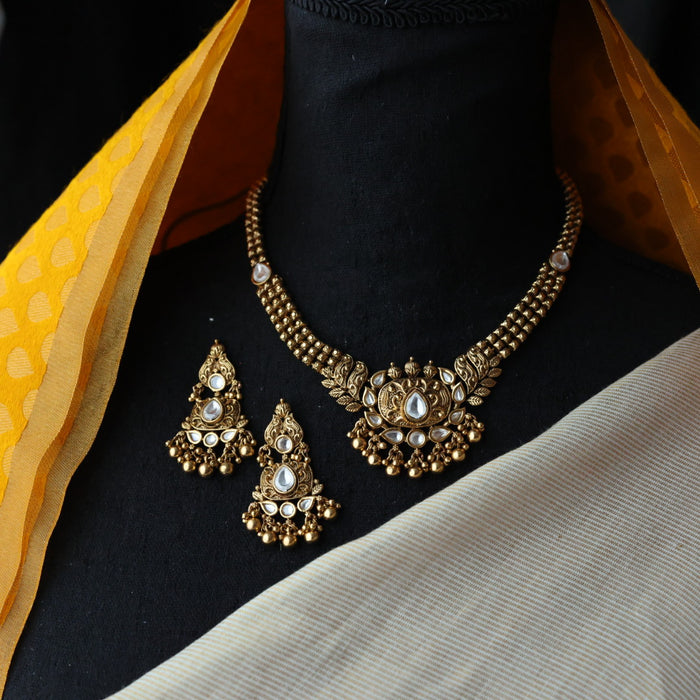 Antique white stone short necklace with earrings SS113458