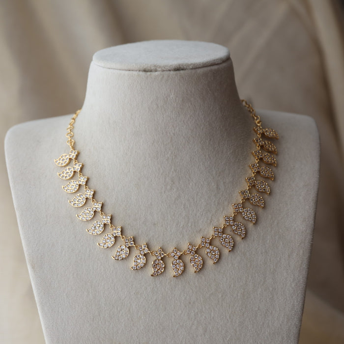 Heritage gold plated white stone mango design short necklace H754