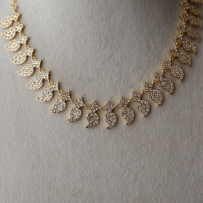 Heritage gold plated white stone mango design short necklace H754