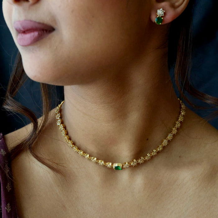 Antique green stone short necklace and earrings TTS4125